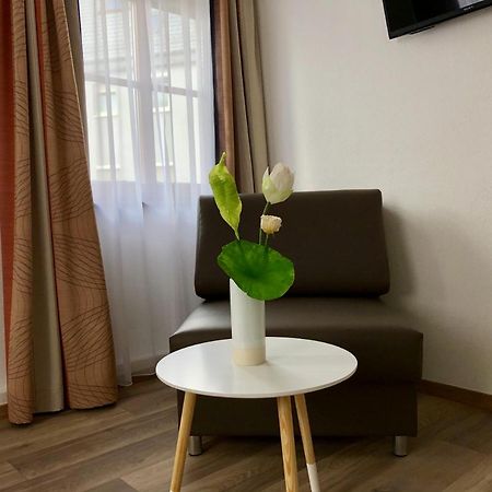 A Lotus Hotel Бьоблинген Екстериор снимка